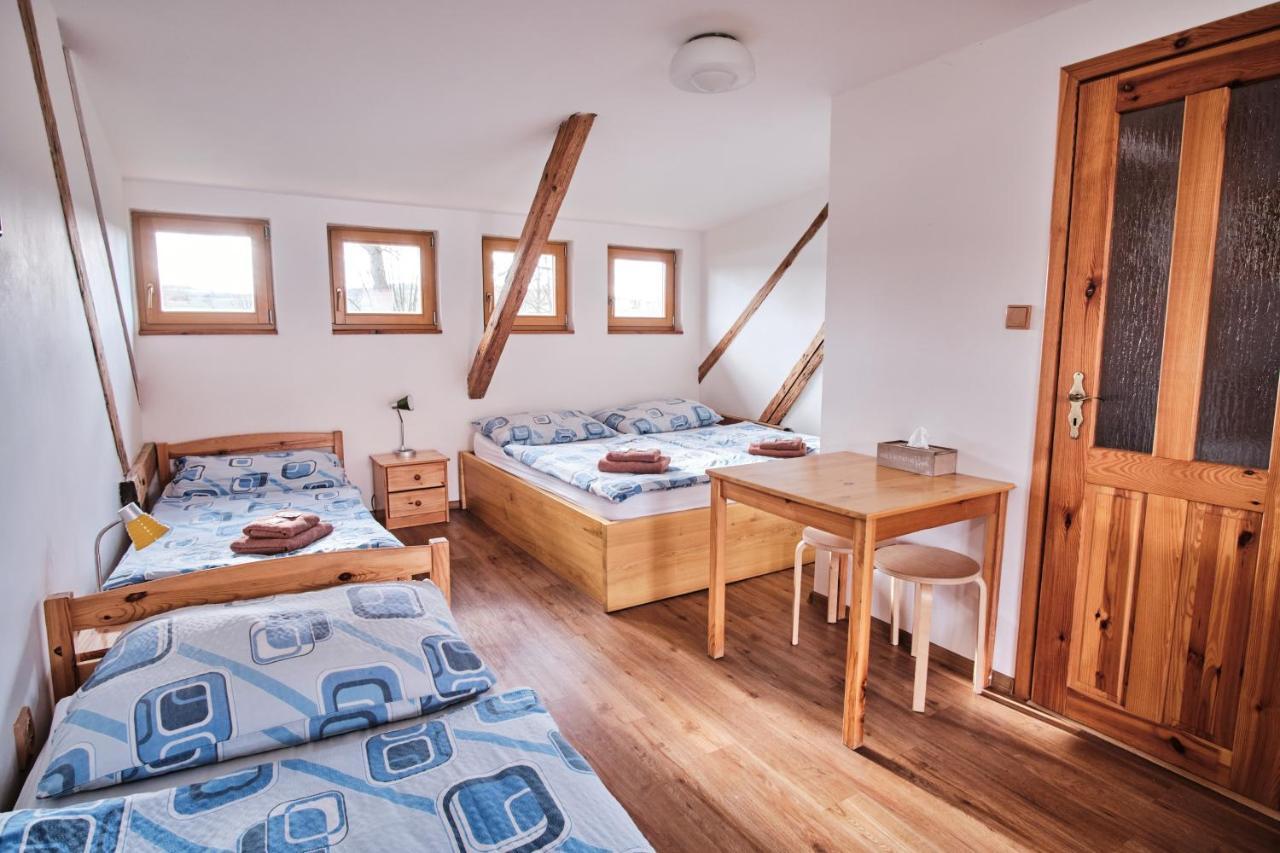 Strnadovsky Mlyn Hotel Jesenice  Ngoại thất bức ảnh