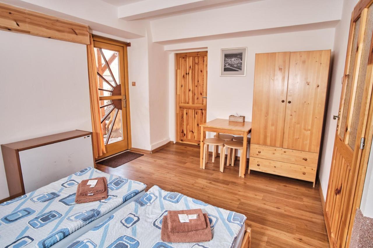 Strnadovsky Mlyn Hotel Jesenice  Ngoại thất bức ảnh