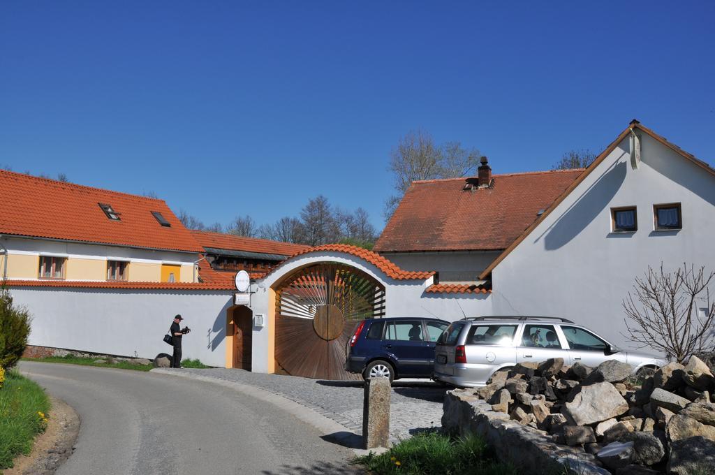 Strnadovsky Mlyn Hotel Jesenice  Phòng bức ảnh